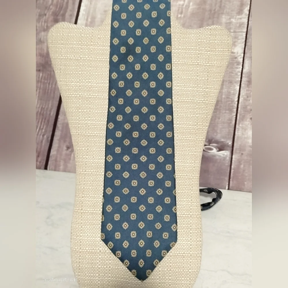 Lands' End Silk Men's Tie Necktie Blue Geometric Square Handsewn Classic Formal